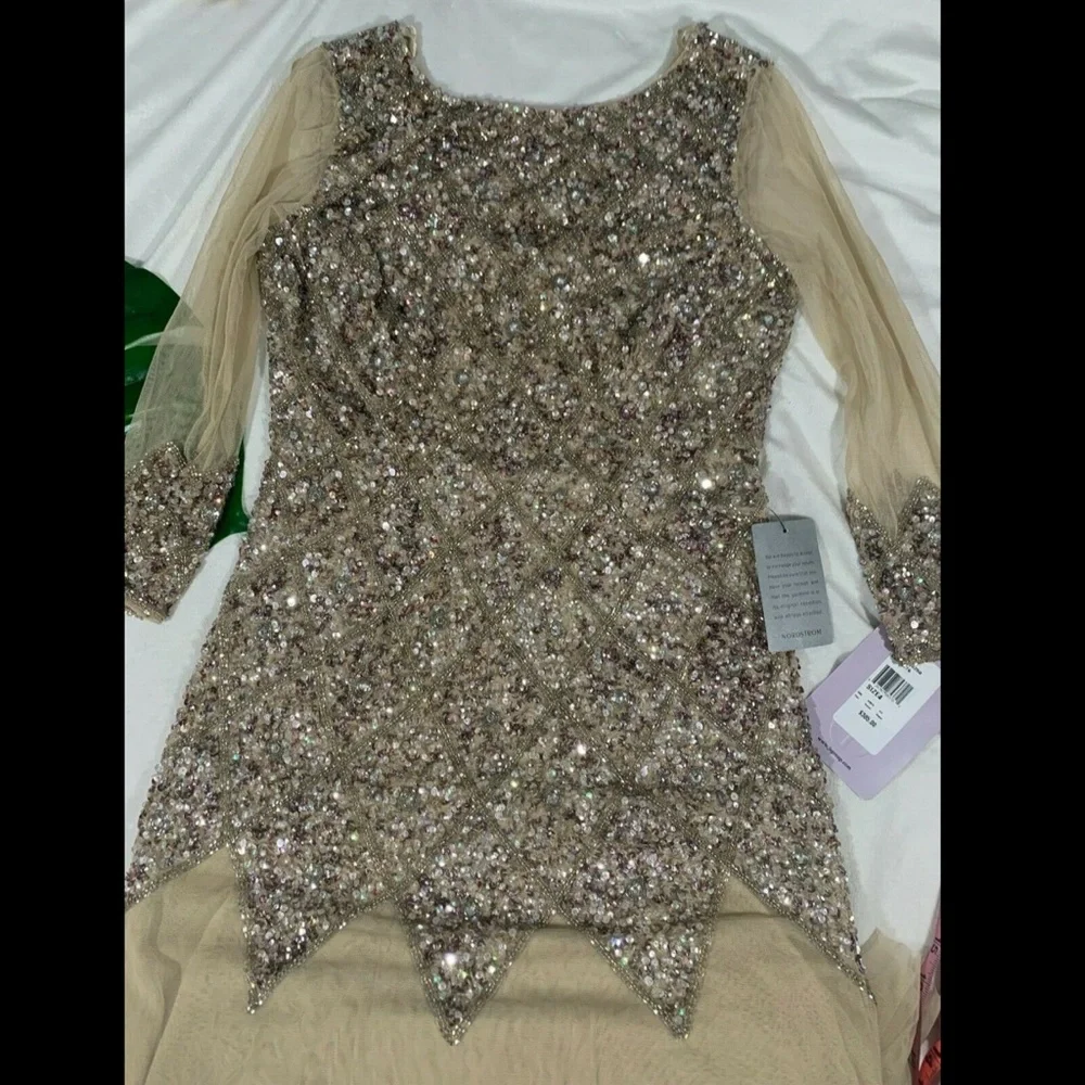NWT JS Collections [ 4 ] Long Sleeve Embellished Tulle‎ Gown Champagne